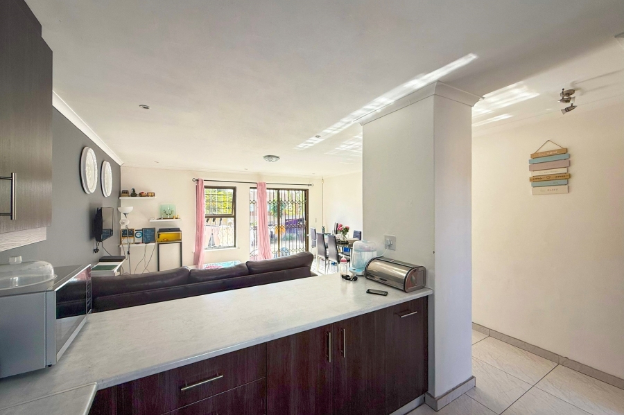 2 Bedroom Property for Sale in Welgelegen Western Cape